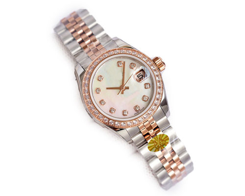 Customized Women Quartz Wrist Watch 1.8cm Band Length Gold Fashion Watches